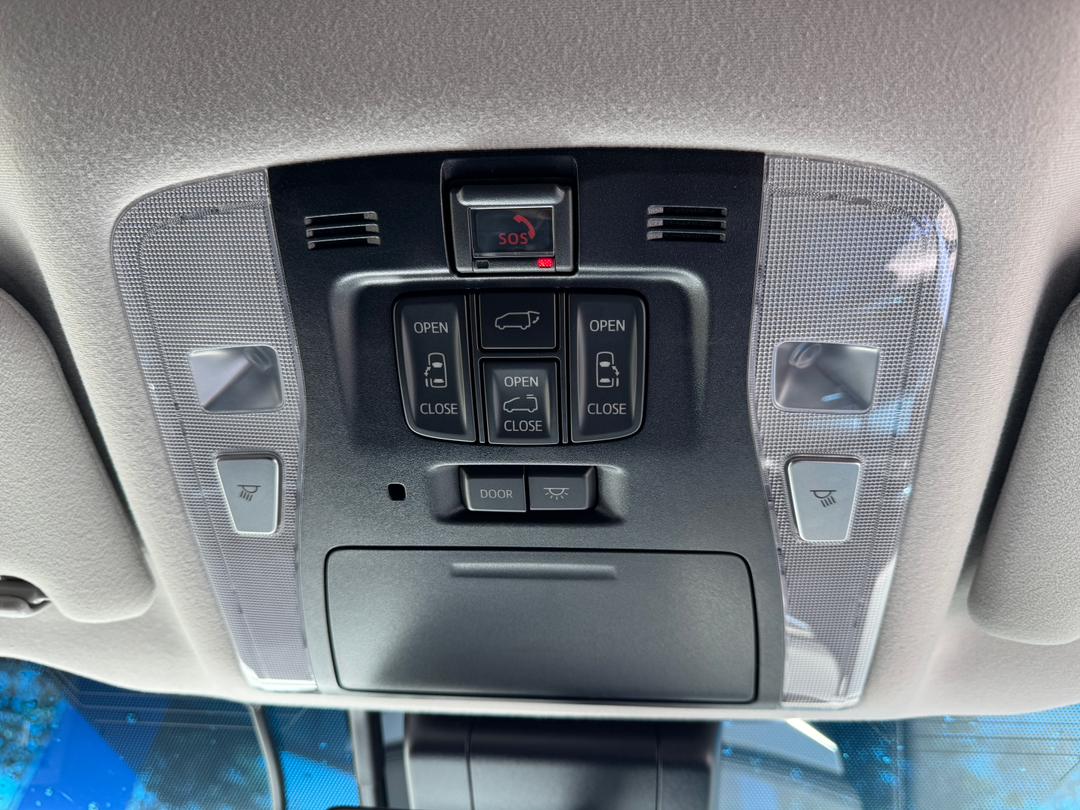 TOYOTA ALPHARD 2.5 SC 2020