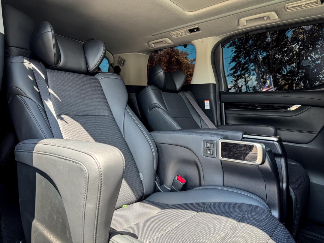 TOYOTA ALPHARD 2.5 SC 2020