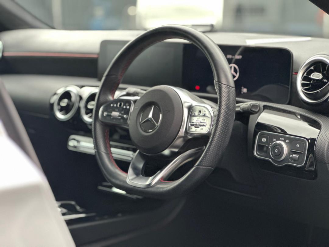 MERCEDES A180 HATCHBACK 2021