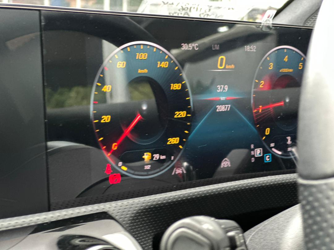 MERCEDES A180 HATCHBACK 2021