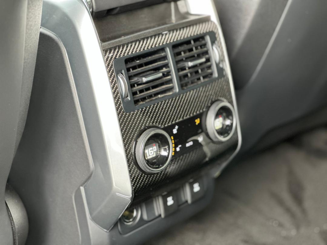 RANGE ROVER SVR CARBON EDITION 2021