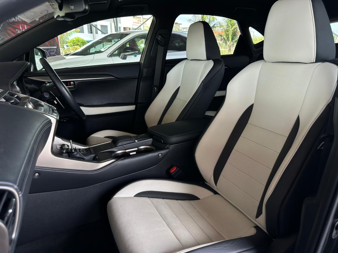 Lexus NX300 F Sport 2021