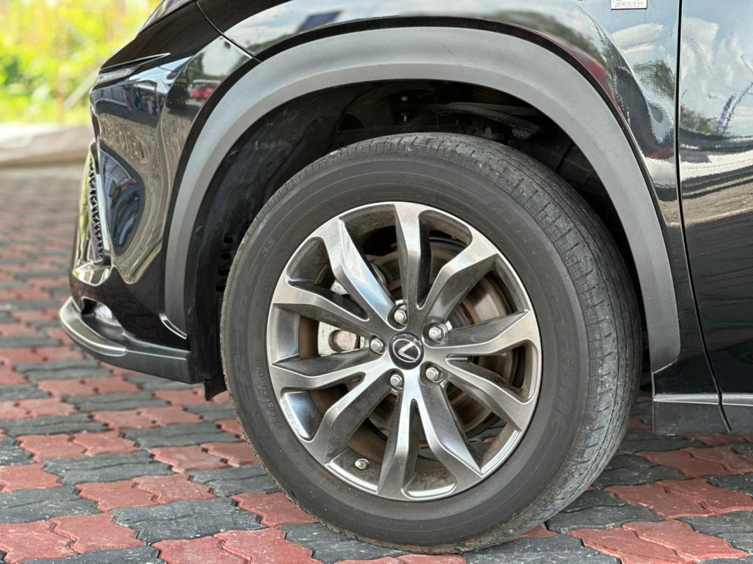 Lexus NX300 F Sport 2021