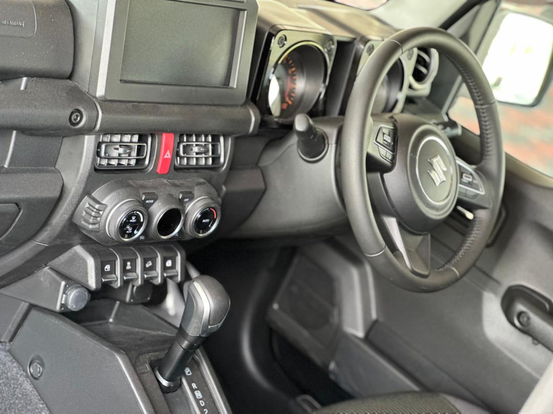 SUZUKI JIMNY SIERRA JC 2024